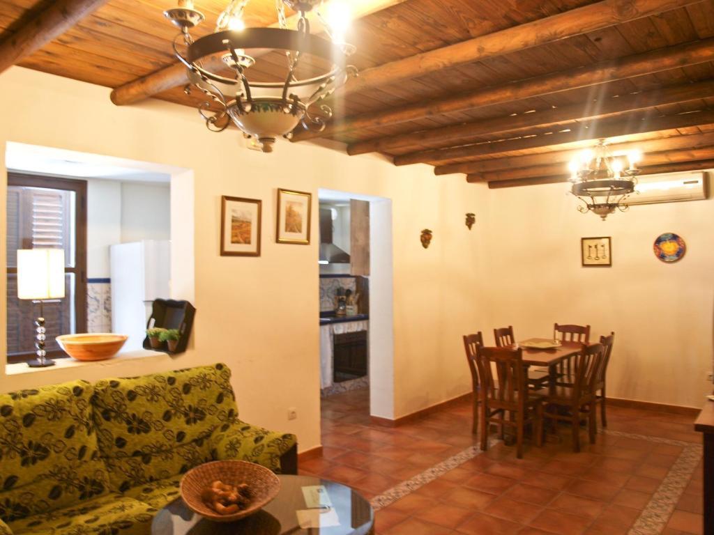 Los Cazadores Bed and Breakfast El Gastor Esterno foto