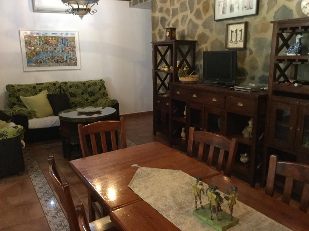 Los Cazadores Bed and Breakfast El Gastor Esterno foto
