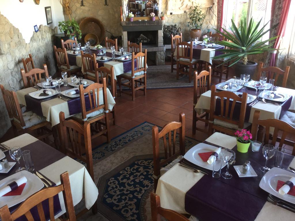 Los Cazadores Bed and Breakfast El Gastor Esterno foto